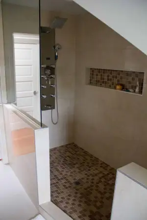 photo of a walk-in bathroom in a Seattle house